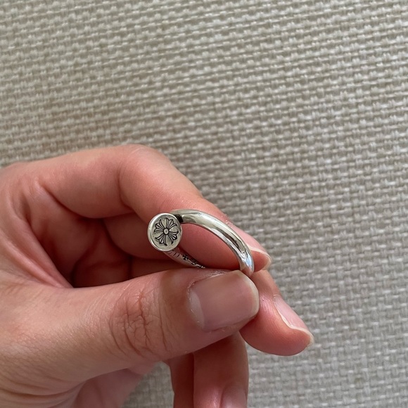 Chrome Hearts Silver Twisted Flat Head Nail Ring - Picture 4 of 7